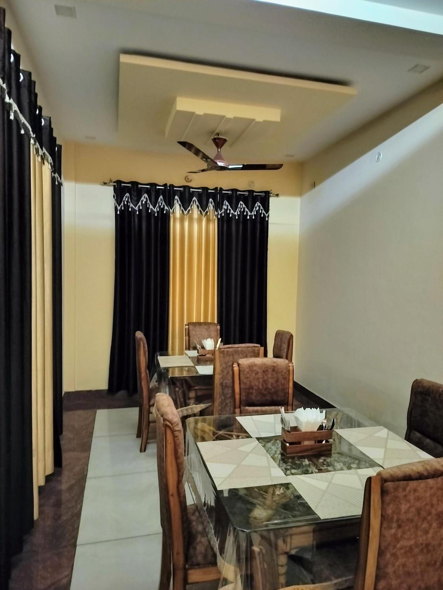 Shree Nanda Guest House Varanasi Exterior photo